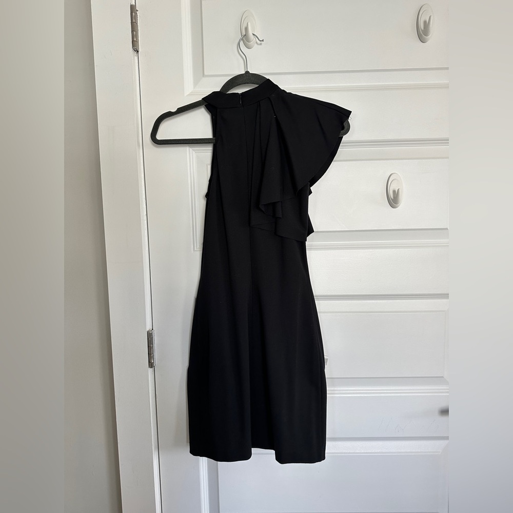 Design Lab One Shoulder Fitted Dress - Picture 6 of 10
